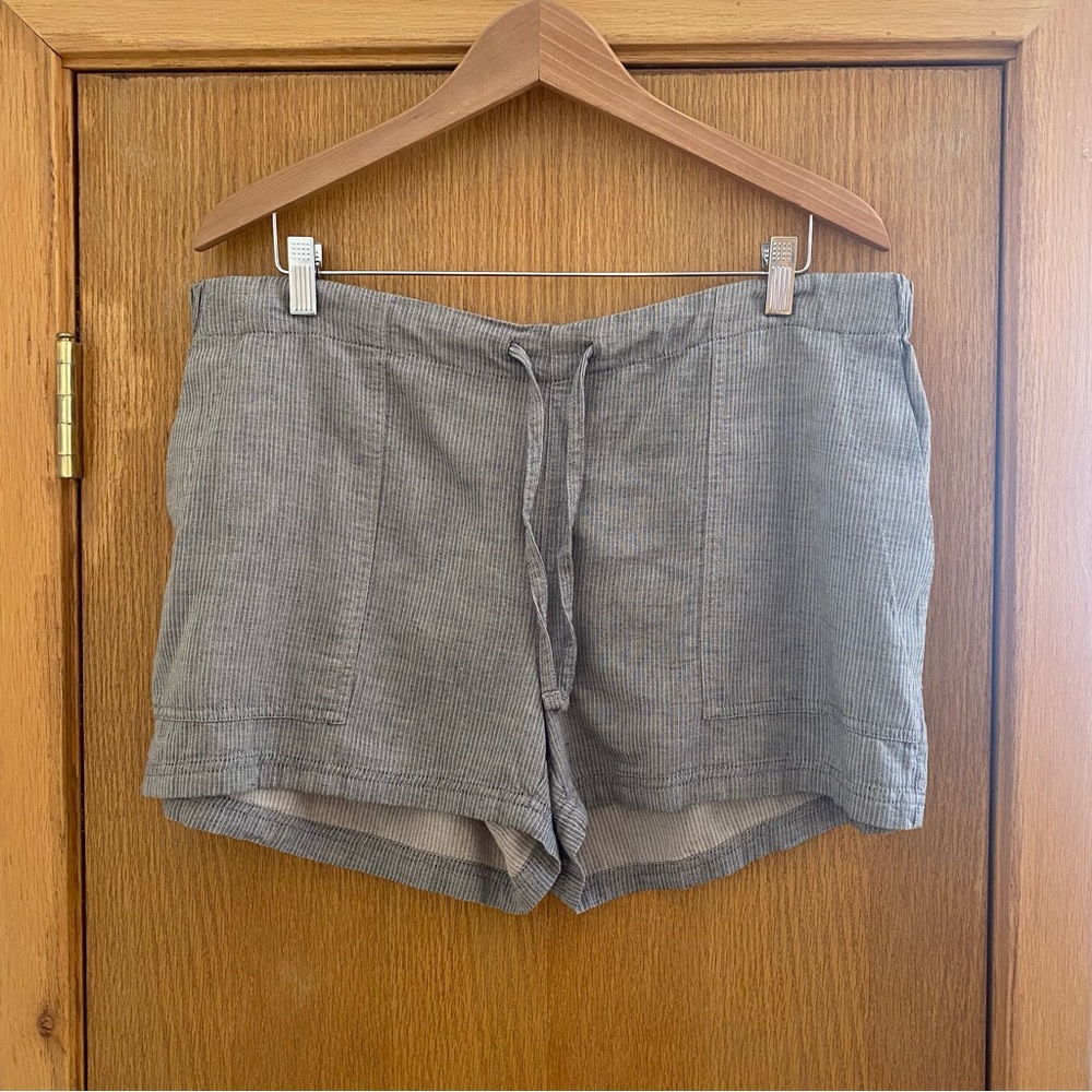 PRANA • NEW! Organic Cotton Shorts - Size XL